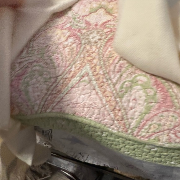 Elegant Cream Scarf - Picture 3 of 5